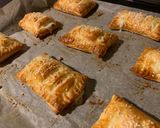 Zöldfűszeres sajtkrémes párna recept fázis 6 fotója