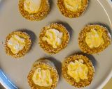 Foto langkah ke 5 dari resep Mini Strawberry Pastry.