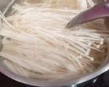 รูปขั้นตอนการทำที่ 3 ของ แกงจืดไข่น้ำ,เต้าหู้ไข่บีบ,เห็ดเข็มทอง - คีโต