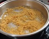 Foto del paso 2 de la receta: Fideos al cava con carne en salsa (aprovechamiento)