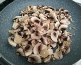 A picture of step 1 of Creamy Ricotta and Mushroom Pasta.