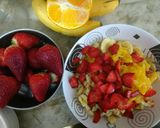 Foto del paso 1 de la receta: Ensalada de frutas frescas !😋