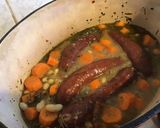Une image de l'étape 13 de Saucisses de morteau aux haricots blancs,carottes et tomates séchées.