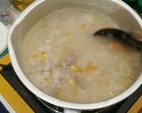 Foto langkah ke 3 dari resep Bubur Nasi, Jagung, Ayam, Udang.