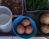 Foto langkah ke 1 dari resep Bayam Lapis Kentang.