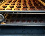 Foto langkah ke 5 dari resep Choco Flake Cookies.