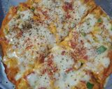 आटा पिज़्ज़ा (aata pizza recipe in hindi) रेसिपी चरण 5 फोटो