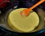 A picture of step 4 of Pineapple Cupcakes.