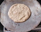 A picture of step 2 of Banana pancake.