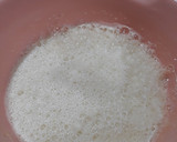 Foto del paso 2 de la receta: Budín de pasas de uvas con pan en savarín y olla Essen