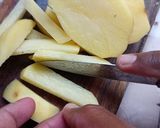 Foto langkah ke 3 dari resep Kentang Goreng Bawang.