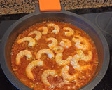 Foto del paso 5 de la receta: Arroz con atún y langostinos (delicioso)