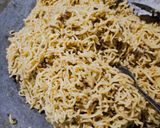 Foto langkah ke 3 dari resep Lontong mie / arem² mie.