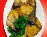 Hình bước làm 3 của món Cá kho nước chè mạn