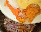 A picture of step 2 of White Chanay ka Salan 😋😋.