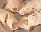 जालीदार समोसा (jalidar samosa recipe in Hindi) रेसिपी चरण 4 फोटो