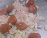 Stir fry sausage Noodles recipe step 2 photo