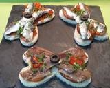 Foto del paso 9 de la receta Tostadas de anchoas y sardinas marinadas