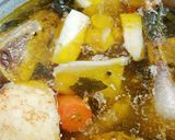 Gyöngyös tyúkhúsból és a levesben főtt zöldségből készült fasírt recept fázis 1 fotója