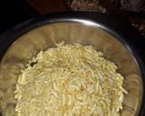 A picture of step 1 of Sprauts bhel.