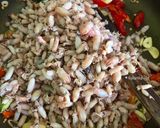 Foto langkah ke 3 dari resep Tumis Baby Cumi Kecap.