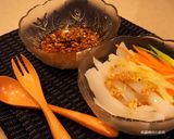 A picture of step 17 of Sichuan-Style Spicy Cold Mung Bean Jelly (Liangfen).