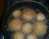 A picture of step 7 of Egg roll.