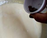A picture of step 3 of Milk made Luchchedar Rabdi.