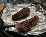 Une image de l'étape 6 de Aubergine rôtie au miel et épices, sauce yaourt et riz au safran.