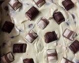 Une image de l'étape 3 de Kinder rocky road - barre de chocolat à offrir ultra gourmande.