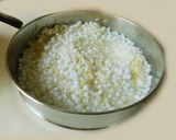 A picture of step 3 of Idli with sago and horse gram sprouts.