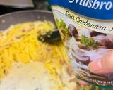 Foto langkah ke 3 dari resep Spaghetti Carbonara Mushroom.