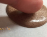 Foto del paso 8 de la receta: ⚜️Macarons chocolateados rellenos con crema de leche & avellanas ⚜️
