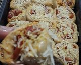 Foto langkah ke 9 dari resep Whole wheat pizza roll alias pizza gulung tepung gandum utuh.