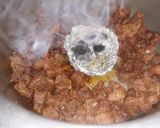 A picture of step 3 of Beef tikka pizza.