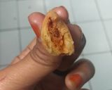 Foto langkah ke 3 dari resep Pastel Mini Keju Pedas.