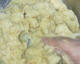 A picture of step 4 of Chicken stuffed sandwich without bread.