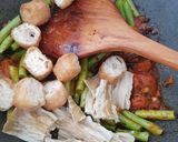 A picture of step 3 of Bean dry curry with tofu skin.