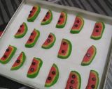 Foto langkah ke 5 dari resep Kue Kering Semangka.