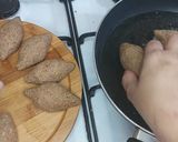 A picture of step 6 of Burghul kabab.