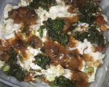 A picture of step 10 of Khatti meethi kurkury ki chaat.