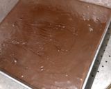 Foto langkah ke 7 dari resep Brownies kukus Coklat Pandan.