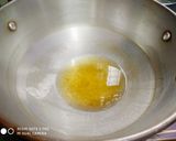 A picture of step 3 of Egg Hakka Noodles.