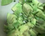 A picture of step 1 of Guacamole 🥑.