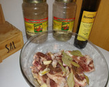 Foto del paso 1 de la receta: Chuletas de cordero mallorquín fritas con ajos, laurel, oliva virgen