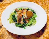 Hình bước làm 3 của món Bún gạo xào lòng gà