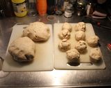 Foto del paso 3 de la receta: Panes Racinguistas, de tres tipos de harina, grasa cerdosa, sal y muchos hertz (onda y de la buena)