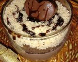 A picture of step 5 of Chocolate and Oreo Smoothie.