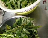 Foto langkah ke 1 dari resep Menu siang + sambal datang bulan (super sederhana).