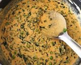 A picture of step 5 of Methi Matar.